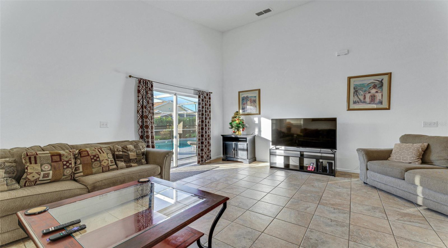 DAVENPORT, Florida 33897, 6 Bedrooms Bedrooms, ,4 BathroomsBathrooms,Residential,For Sale,EMERALDVIEW,MFRO6307891