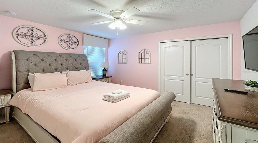 Kissimmee, Florida 34747, 8 Bedrooms Bedrooms, ,6 Bathroomsbathrooms,Residential,For Sale,Lima,Mfrs5126817