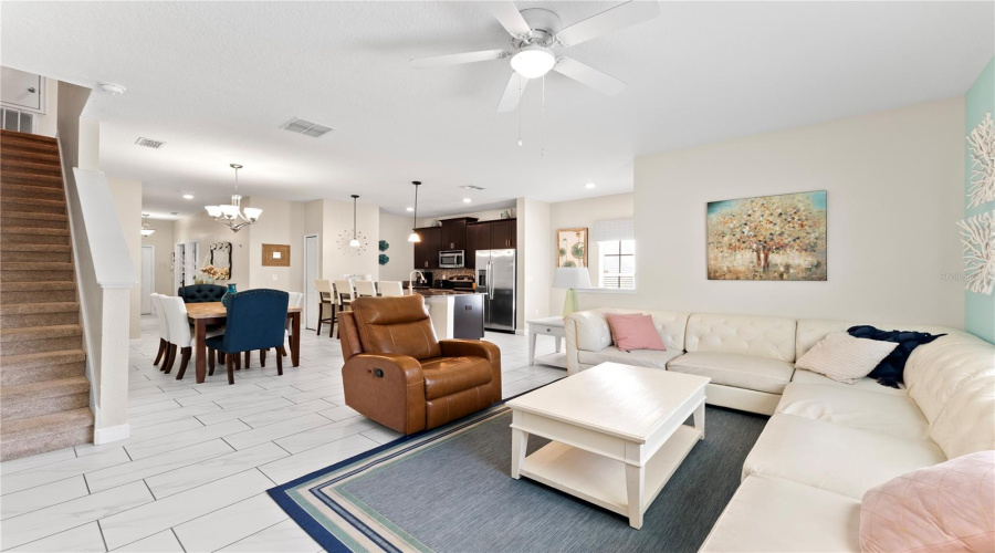 DAVENPORT, Florida 33896, 5 Bedrooms Bedrooms, ,4 BathroomsBathrooms,Residential,For Sale,MOON VALLEY,0,MFRO6307337