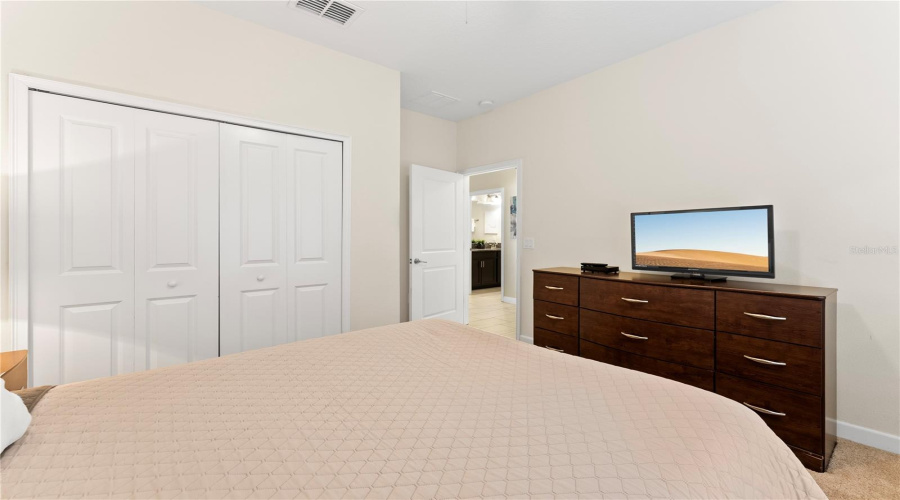 DAVENPORT, Florida 33896, 5 Bedrooms Bedrooms, ,4 BathroomsBathrooms,Residential,For Sale,MOON VALLEY,0,MFRO6307337