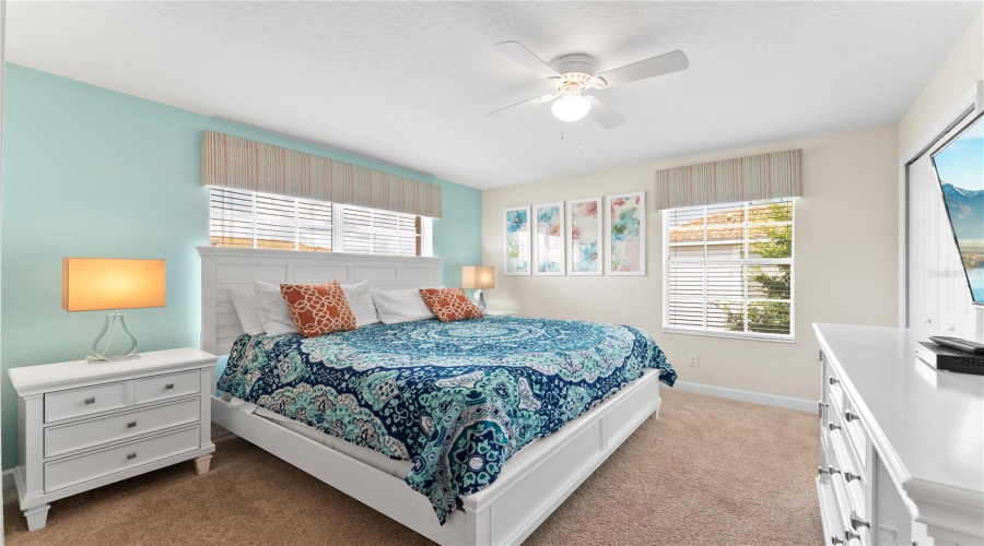 DAVENPORT, Florida 33896, 5 Bedrooms Bedrooms, ,4 BathroomsBathrooms,Residential,For Sale,MOON VALLEY,0,MFRO6307337