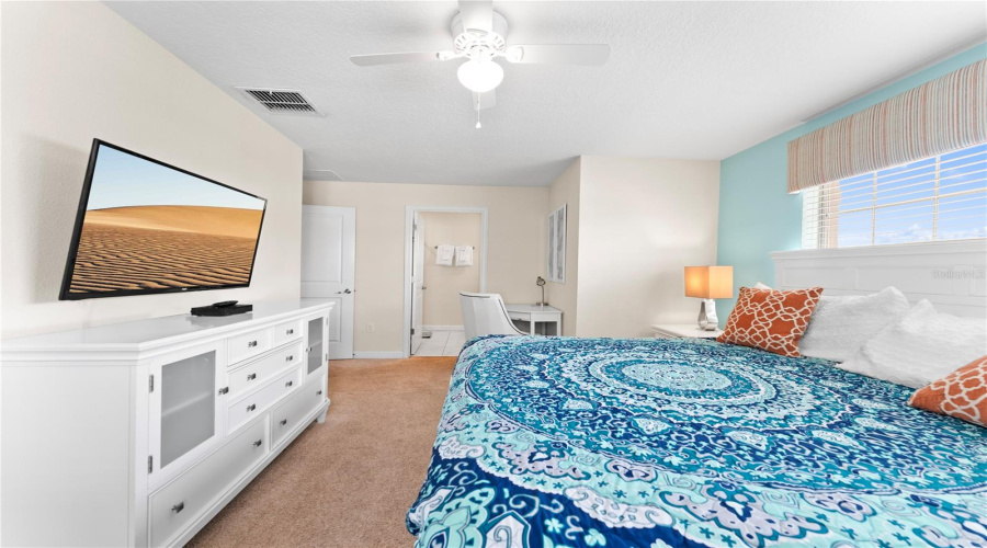 DAVENPORT, Florida 33896, 5 Bedrooms Bedrooms, ,4 BathroomsBathrooms,Residential,For Sale,MOON VALLEY,0,MFRO6307337