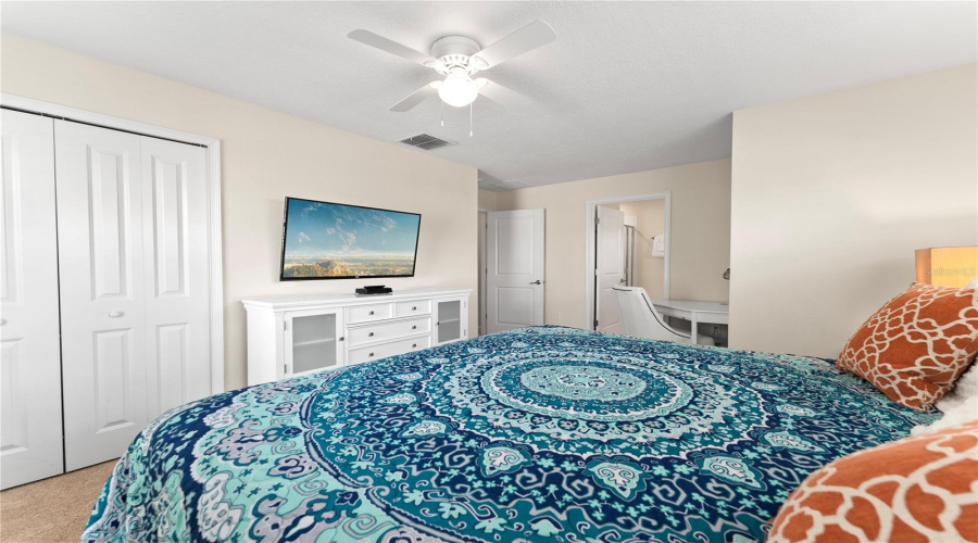 DAVENPORT, Florida 33896, 5 Bedrooms Bedrooms, ,4 BathroomsBathrooms,Residential,For Sale,MOON VALLEY,0,MFRO6307337