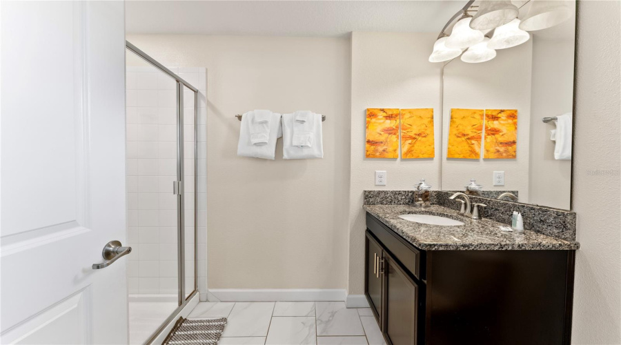 DAVENPORT, Florida 33896, 5 Bedrooms Bedrooms, ,4 BathroomsBathrooms,Residential,For Sale,MOON VALLEY,0,MFRO6307337
