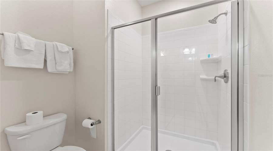 DAVENPORT, Florida 33896, 5 Bedrooms Bedrooms, ,4 BathroomsBathrooms,Residential,For Sale,MOON VALLEY,0,MFRO6307337