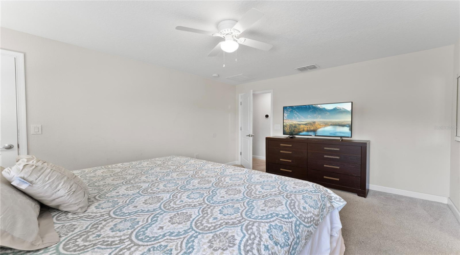 DAVENPORT, Florida 33896, 5 Bedrooms Bedrooms, ,4 BathroomsBathrooms,Residential,For Sale,MOON VALLEY,0,MFRO6307337