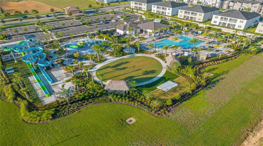 DAVENPORT, Florida 33896, 5 Bedrooms Bedrooms, ,4 BathroomsBathrooms,Residential,For Sale,MOON VALLEY,0,MFRO6307337