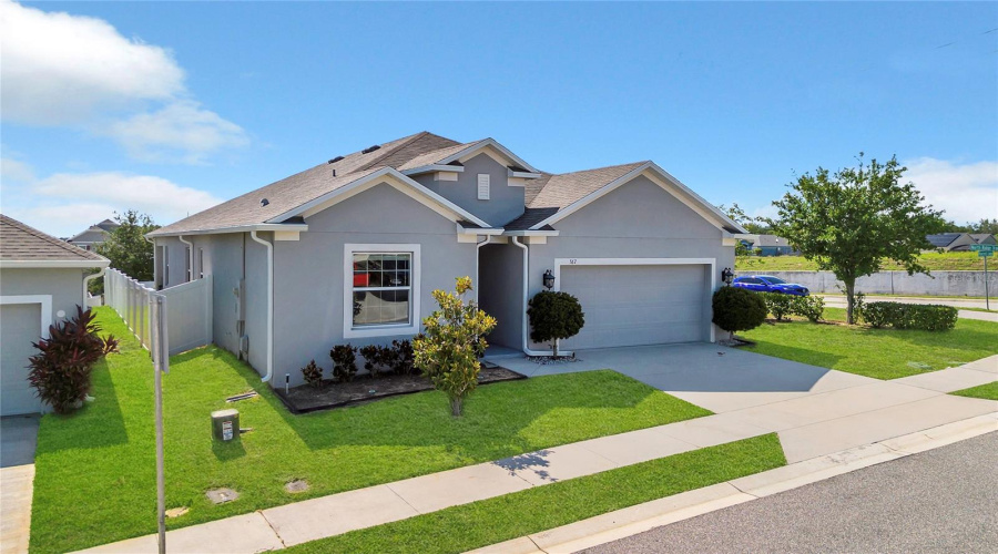 Davenport, Florida 33837, 4 Bedrooms Bedrooms, ,2 Bathroomsbathrooms,Residential,For Sale,Pinecrest,Mfro6309434