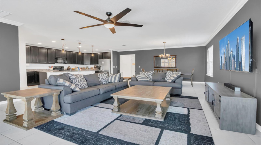 Davenport, Florida 33837, 4 Bedrooms Bedrooms, ,2 Bathroomsbathrooms,Residential,For Sale,Pinecrest,Mfro6309434