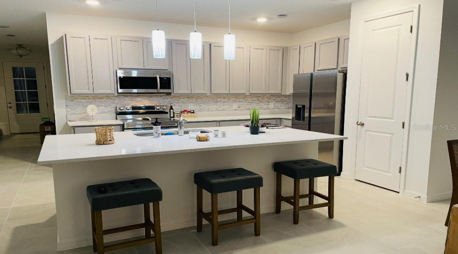 Davenport, Florida 33896, 3 Bedrooms Bedrooms, ,2 Bathroomsbathrooms,Residential,For Sale,Longboat,Mfrs5126949