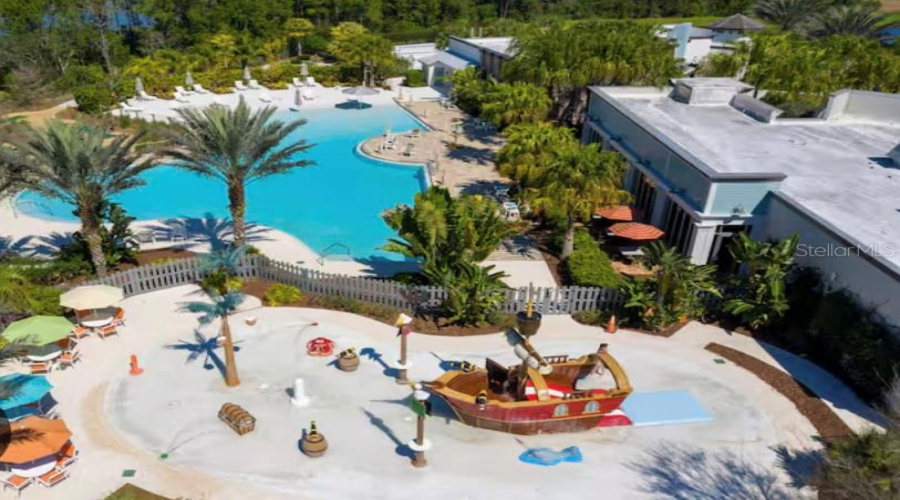 Davenport, Florida 33896, 3 Bedrooms Bedrooms, ,2 Bathroomsbathrooms,Residential,For Sale,Longboat,Mfrs5126949