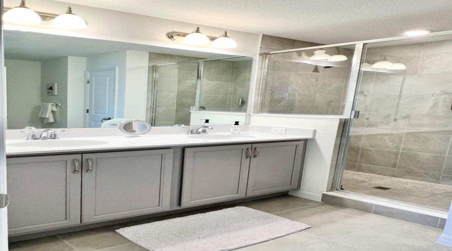 Davenport, Florida 33896, 3 Bedrooms Bedrooms, ,2 Bathroomsbathrooms,Residential,For Sale,Longboat,Mfrs5126949