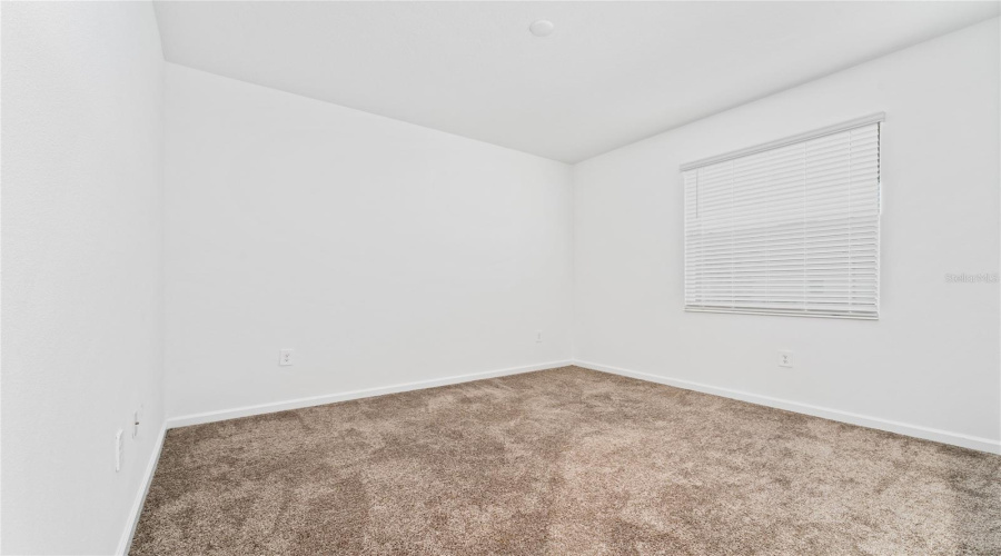 Davenport, Florida 33896, 4 Bedrooms Bedrooms, ,3 Bathroomsbathrooms,Residential,For Sale,Chipping Square,Mfrs5126941