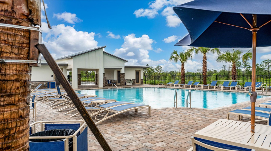 Davenport, Florida 33896, 4 Bedrooms Bedrooms, ,3 Bathroomsbathrooms,Residential,For Sale,Chipping Square,Mfrs5126941