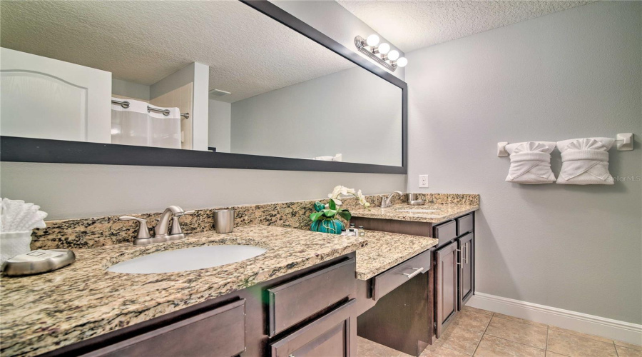 Davenport, Florida 33896, 3 Bedrooms Bedrooms, ,2 Bathroomsbathrooms,Residential,For Sale,Roseville,Mfro6309421