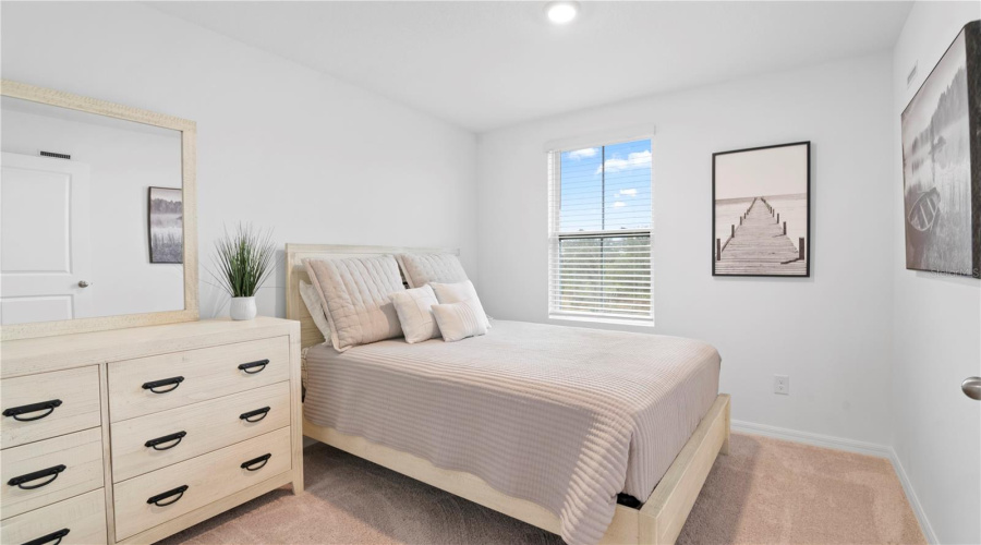 Davenport, Florida 33896, 3 Bedrooms Bedrooms, ,2 Bathroomsbathrooms,Residential,For Sale,Longboat,Mfro6309543