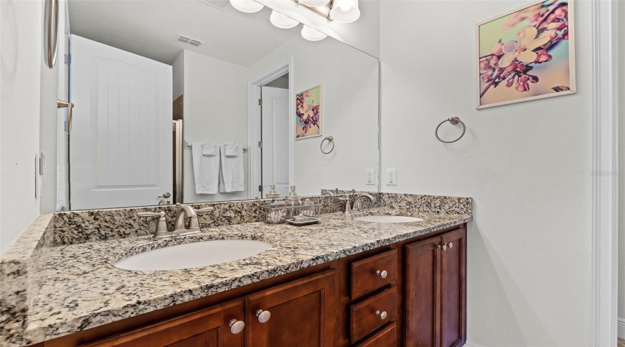 Kissimmee, Florida 34747, 8 Bedrooms Bedrooms, ,7 Bathroomsbathrooms,Residential,For Sale,Marker,Mfro6309690
