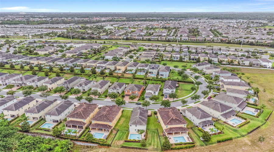 Kissimmee, Florida 34747, 8 Bedrooms Bedrooms, ,7 Bathroomsbathrooms,Residential,For Sale,Marker,Mfro6309690