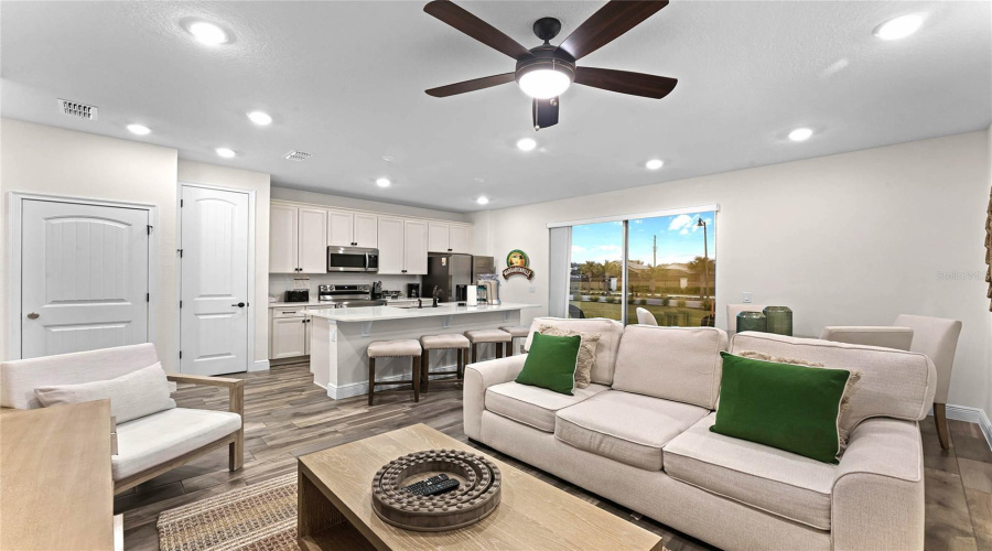 Kissimmee, Florida 34747, 3 Bedrooms Bedrooms, ,3 Bathroomsbathrooms,Residential,For Sale,Coconut,Mfrs5118698