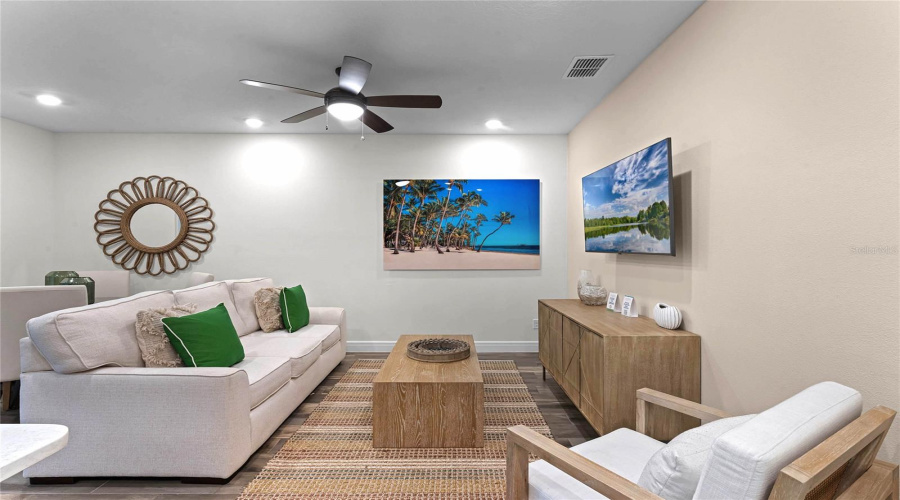 Kissimmee, Florida 34747, 3 Bedrooms Bedrooms, ,3 Bathroomsbathrooms,Residential,For Sale,Coconut,Mfrs5118698