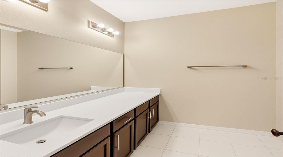 Kissimmee, Florida 34746, 4 Bedrooms Bedrooms, ,2 Bathroomsbathrooms,Residential,For Sale,Boating,Mfra4652424