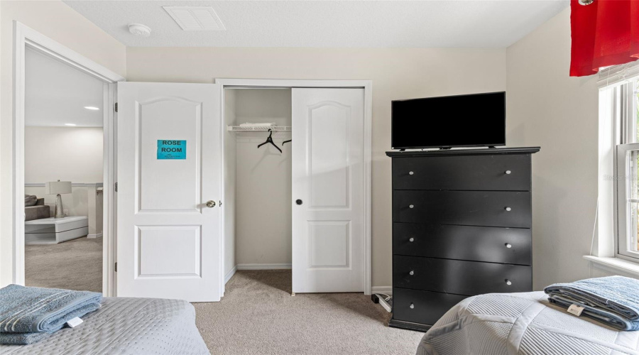 Kissimmee, Florida 34747, 5 Bedrooms Bedrooms, ,4 Bathroomsbathrooms,Residential,For Sale,Majorca,Mfro6250939