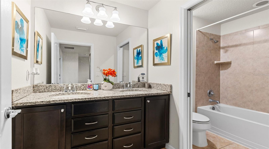 Kissimmee, Florida 34747, 5 Bedrooms Bedrooms, ,4 Bathroomsbathrooms,Residential,For Sale,Majorca,Mfro6250939