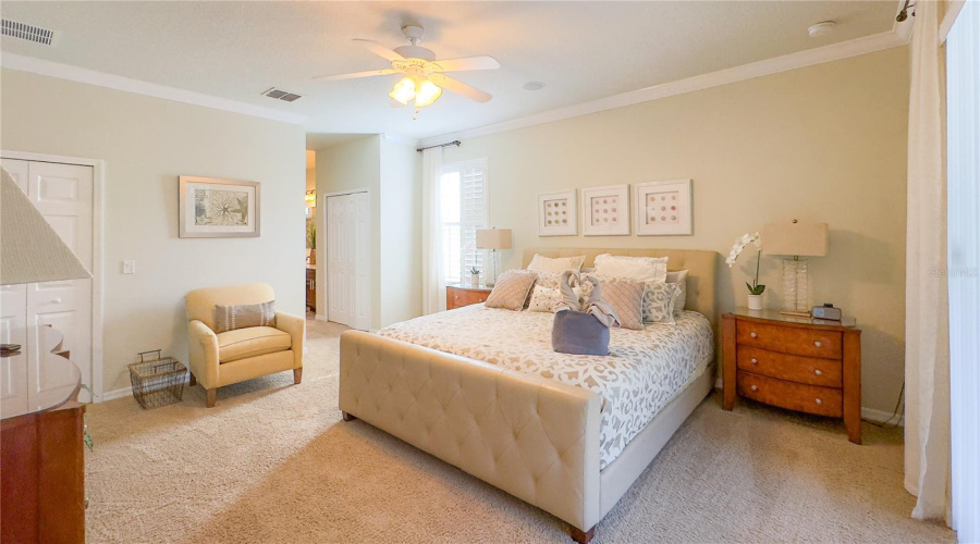 Davenport, Florida 33837, 5 Bedrooms Bedrooms, ,4 Bathroomsbathrooms,Residential,For Sale,Yellow Snapdragon,Mfro6309782