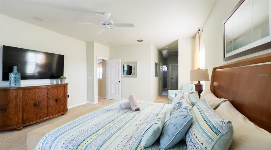 Davenport, Florida 33837, 5 Bedrooms Bedrooms, ,4 Bathroomsbathrooms,Residential,For Sale,Yellow Snapdragon,Mfro6309782