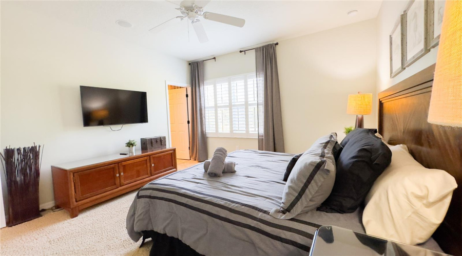 Davenport, Florida 33837, 5 Bedrooms Bedrooms, ,4 Bathroomsbathrooms,Residential,For Sale,Yellow Snapdragon,Mfro6309782