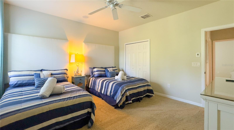 Davenport, Florida 33837, 5 Bedrooms Bedrooms, ,4 Bathroomsbathrooms,Residential,For Sale,Yellow Snapdragon,Mfro6309782