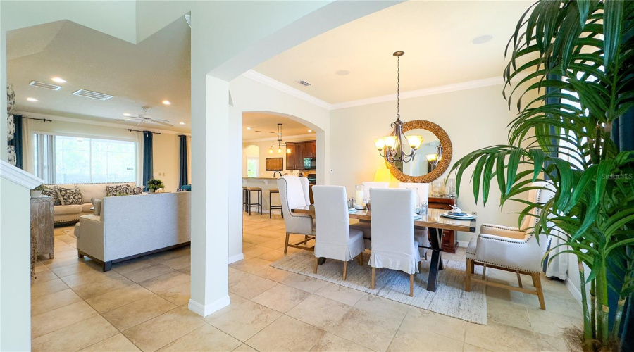 Davenport, Florida 33837, 5 Bedrooms Bedrooms, ,4 Bathroomsbathrooms,Residential,For Sale,Yellow Snapdragon,Mfro6309782