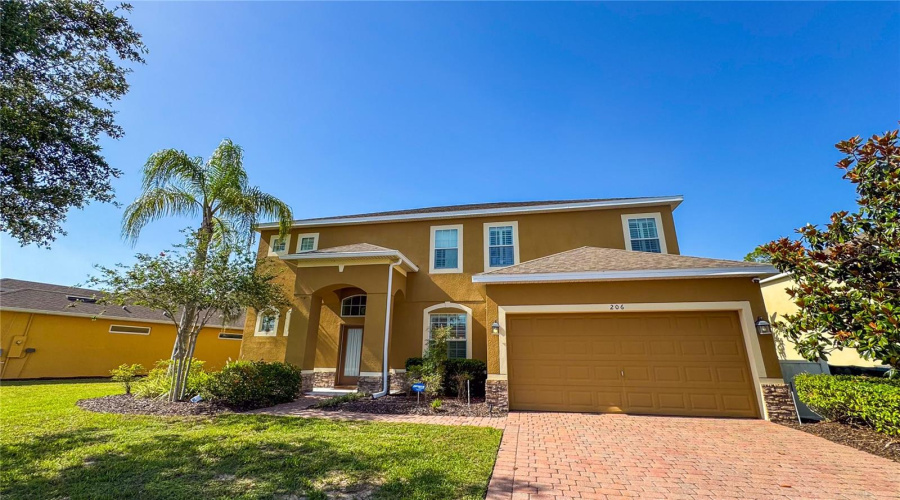 Davenport, Florida 33837, 5 Bedrooms Bedrooms, ,4 Bathroomsbathrooms,Residential,For Sale,Yellow Snapdragon,Mfro6309782