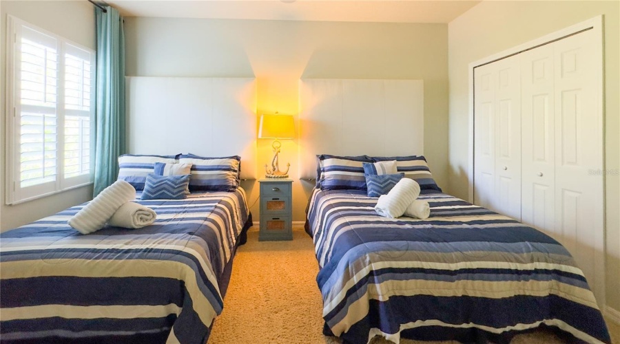 Davenport, Florida 33837, 5 Bedrooms Bedrooms, ,4 Bathroomsbathrooms,Residential,For Sale,Yellow Snapdragon,Mfro6309782