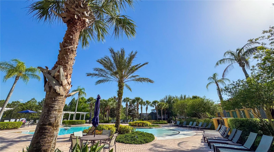 Davenport, Florida 33837, 5 Bedrooms Bedrooms, ,4 Bathroomsbathrooms,Residential,For Sale,Yellow Snapdragon,Mfro6309782