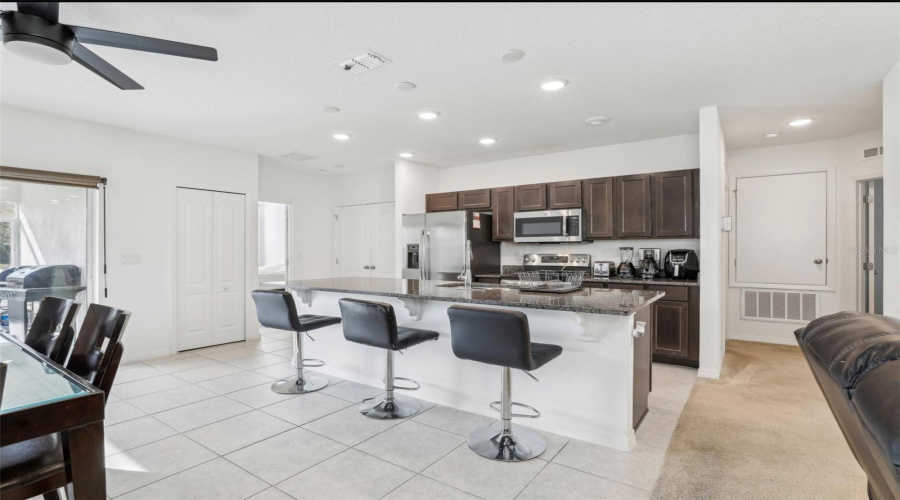 Kissimmee, Florida 34746, 3 Bedrooms Bedrooms, ,2 Bathroomsbathrooms,Residential,For Sale,Desert Rose,Mfrs5127049