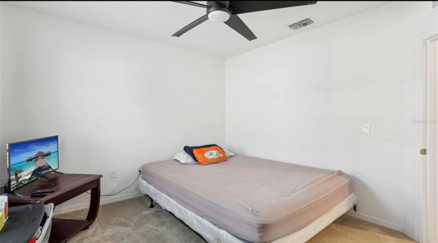 Kissimmee, Florida 34746, 3 Bedrooms Bedrooms, ,2 Bathroomsbathrooms,Residential,For Sale,Desert Rose,Mfrs5127049