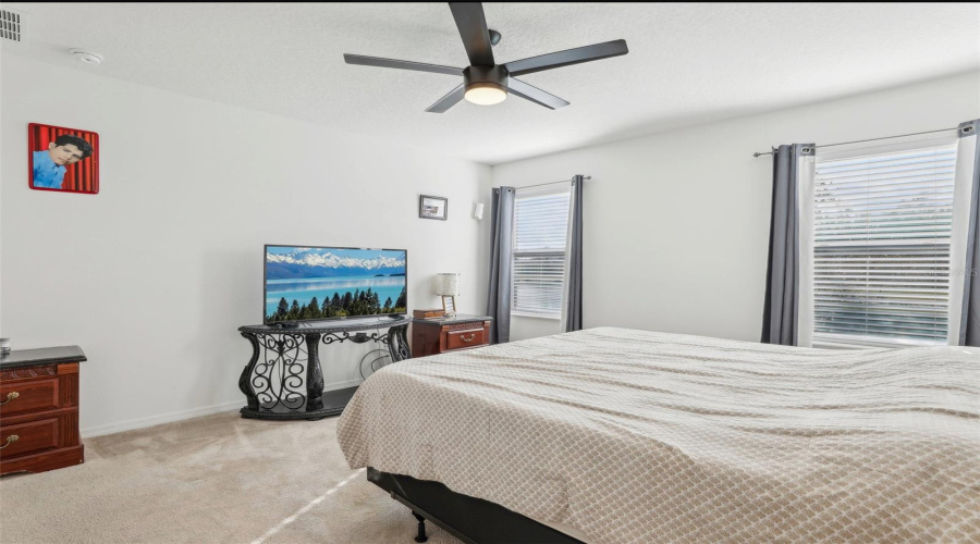Kissimmee, Florida 34746, 3 Bedrooms Bedrooms, ,2 Bathroomsbathrooms,Residential,For Sale,Desert Rose,Mfrs5127049
