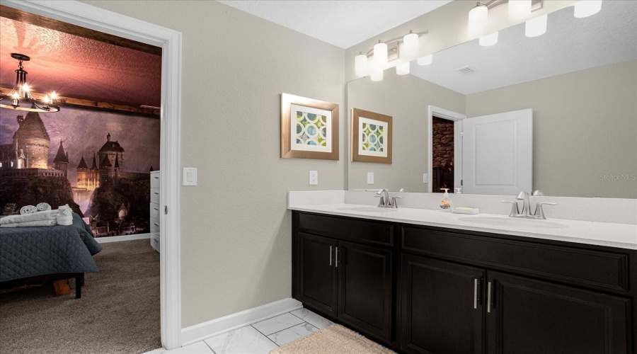 Kissimmee, Florida 34746, 8 Bedrooms Bedrooms, ,5 Bathroomsbathrooms,Residential,For Sale,Fable,Mfro6309835