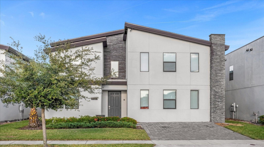 Kissimmee, Florida 34746, 8 Bedrooms Bedrooms, ,5 Bathroomsbathrooms,Residential,For Sale,Fable,Mfro6309835