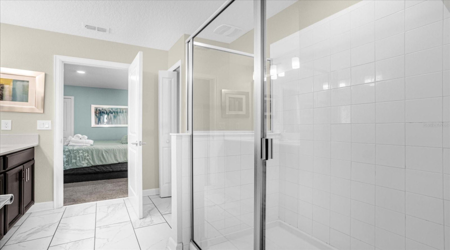 Kissimmee, Florida 34746, 8 Bedrooms Bedrooms, ,5 Bathroomsbathrooms,Residential,For Sale,Fable,Mfro6309835