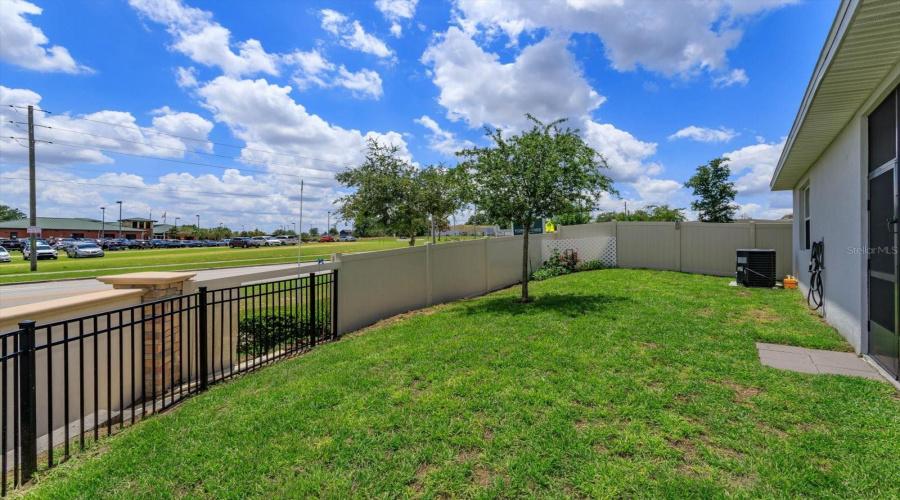 Davenport, Florida 33837, 4 Bedrooms Bedrooms, ,3 Bathroomsbathrooms,Residential,For Sale,Sugarwood,Mfro6309775