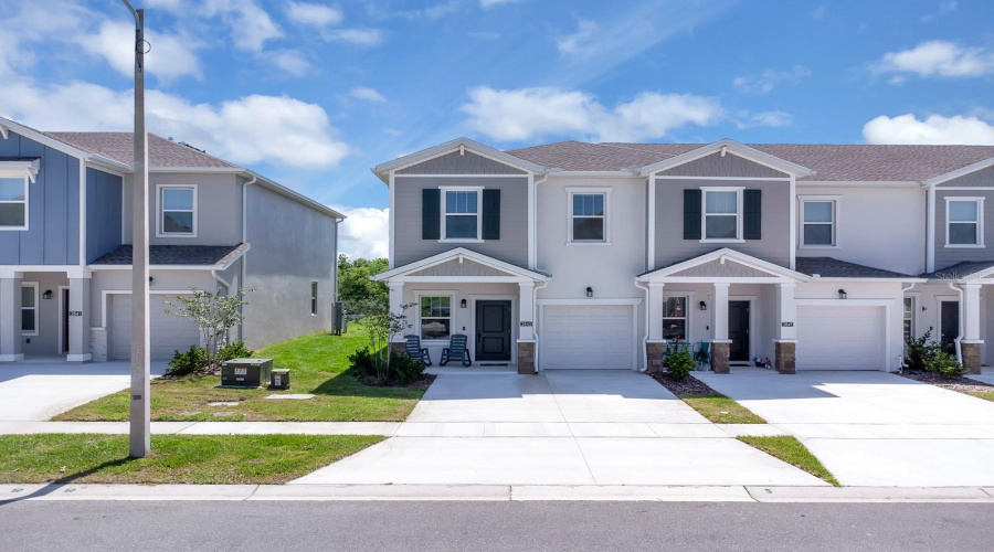 Davenport, Florida 33837, 3 Bedrooms Bedrooms, ,2 Bathroomsbathrooms,Residential,For Sale,Pierr,Mfrs5127038