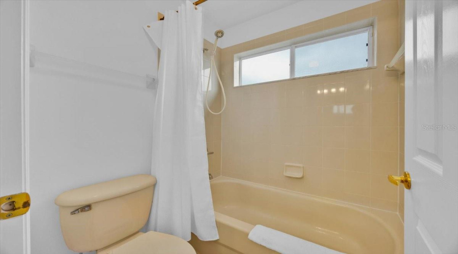 Davenport, Florida 33897, 5 Bedrooms Bedrooms, ,4 Bathroomsbathrooms,Residential,For Sale,Plumoso,Mfrs5126911