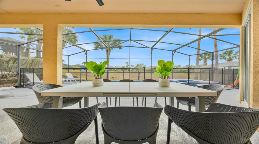 Davenport, Florida 33897, 5 Bedrooms Bedrooms, ,4 Bathroomsbathrooms,Residential,For Sale,Plumoso,Mfrs5126911