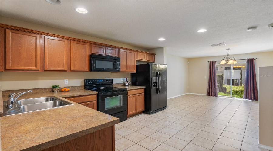 Kitchen - All Appliances Included!