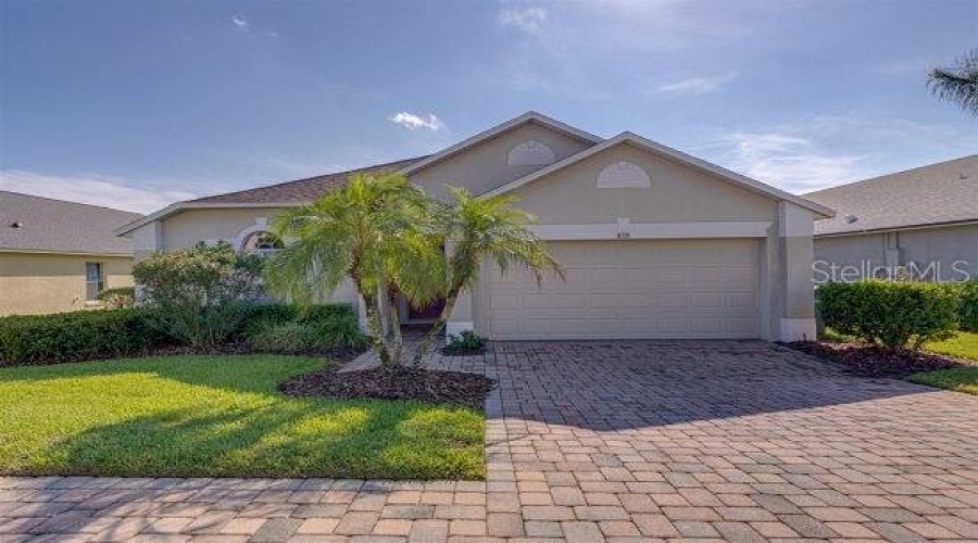Welcome To 926 Balmoral Drive