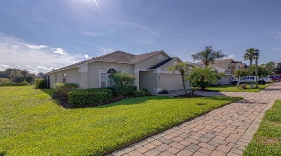 Welcome To 926 Balmoral Drive