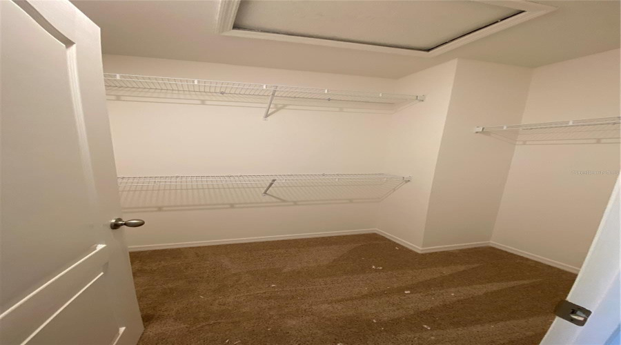 KISSIMMEE, Florida 34746, 3 Bedrooms Bedrooms, ,2 BathroomsBathrooms,Residential,For Sale,CORAL CASTLE,0,MFRS5126999