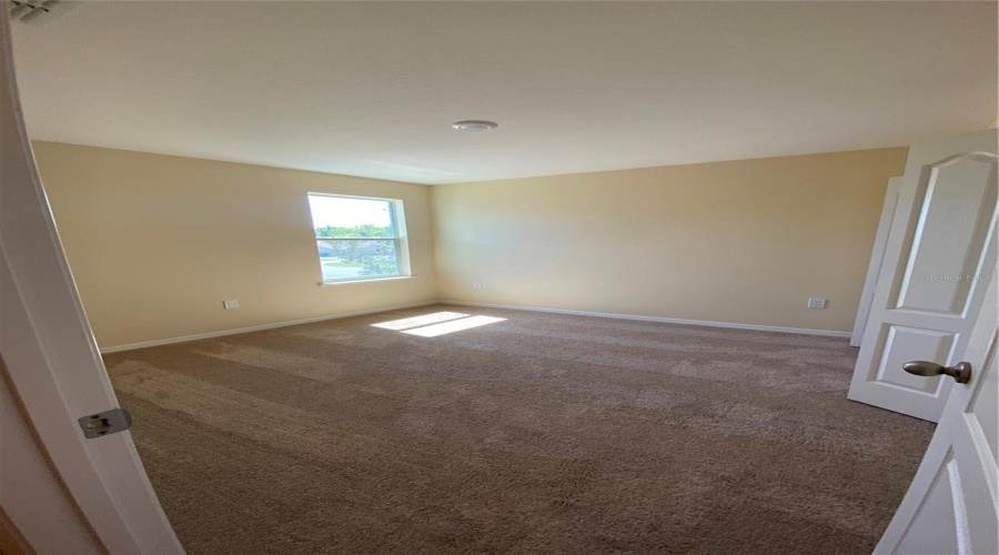 KISSIMMEE, Florida 34746, 3 Bedrooms Bedrooms, ,2 BathroomsBathrooms,Residential,For Sale,CORAL CASTLE,0,MFRS5126999